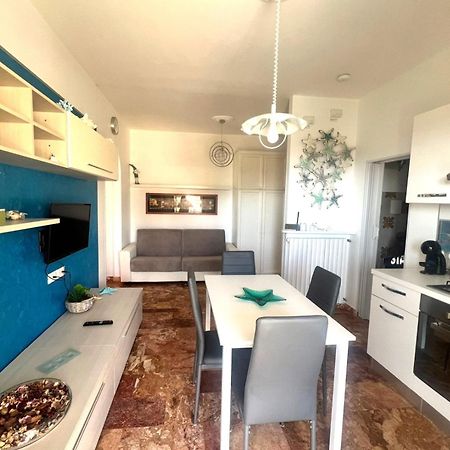 Apartment Aurora & Nicole Ideal Per Biker Con Terazza Vista Mare Parcheggio E Wi-Fi Gratuiti Pietra Ligure Buitenkant foto