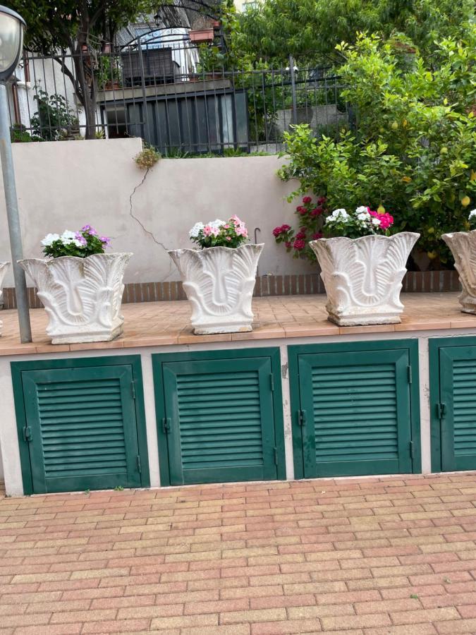 Apartment Aurora & Nicole Ideal Per Biker Con Terazza Vista Mare Parcheggio E Wi-Fi Gratuiti Pietra Ligure Buitenkant foto