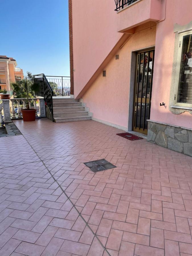 Apartment Aurora & Nicole Ideal Per Biker Con Terazza Vista Mare Parcheggio E Wi-Fi Gratuiti Pietra Ligure Buitenkant foto