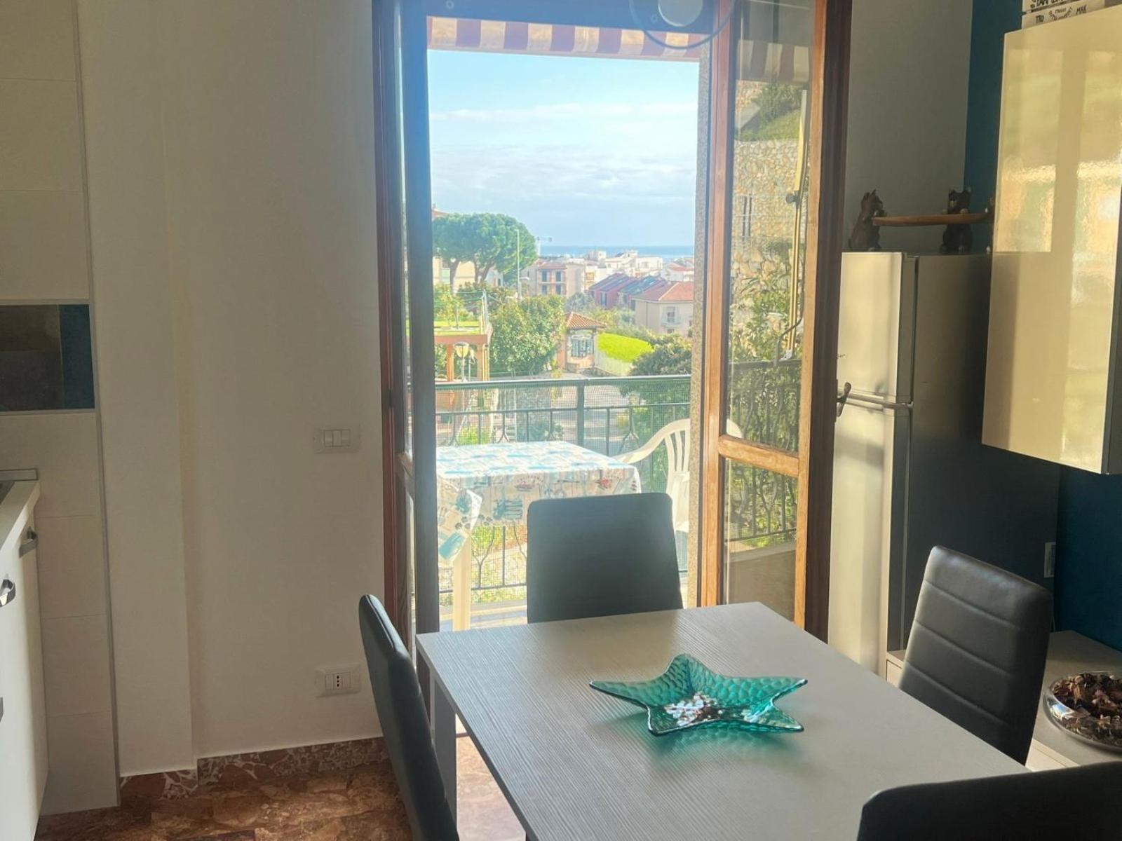 Apartment Aurora & Nicole Ideal Per Biker Con Terazza Vista Mare Parcheggio E Wi-Fi Gratuiti Pietra Ligure Buitenkant foto
