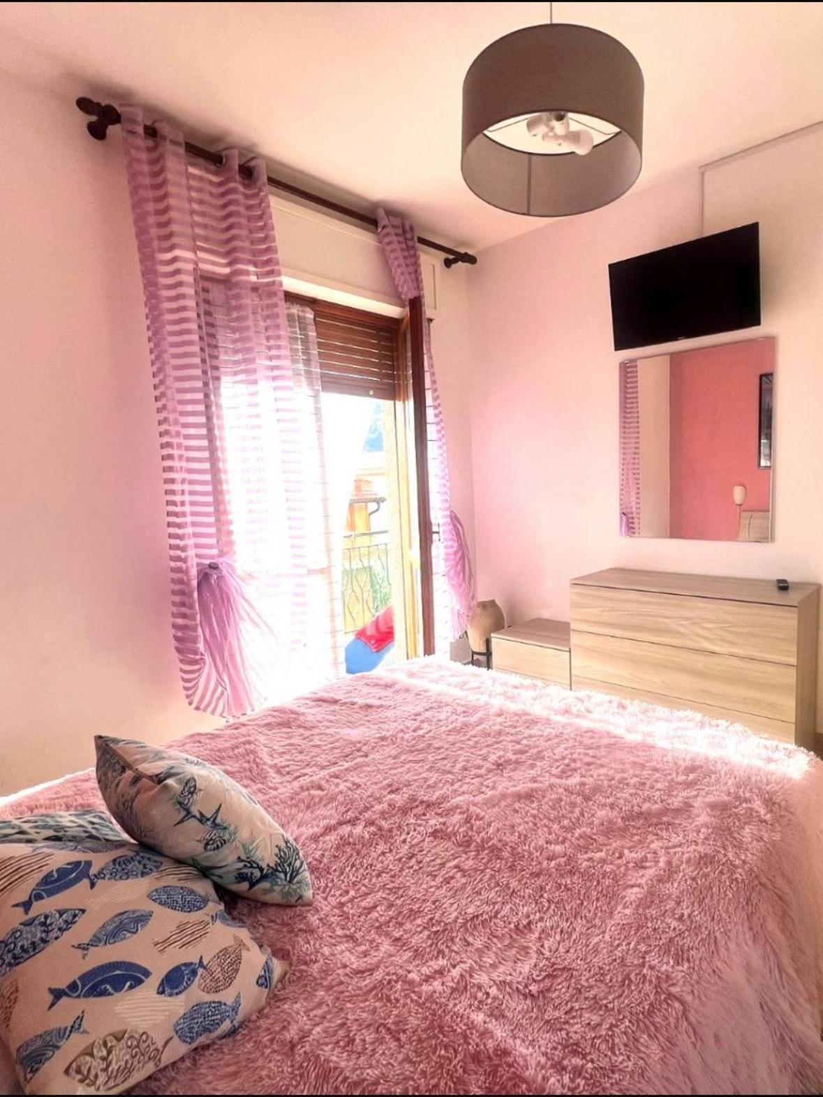 Apartment Aurora & Nicole Ideal Per Biker Con Terazza Vista Mare Parcheggio E Wi-Fi Gratuiti Pietra Ligure Buitenkant foto