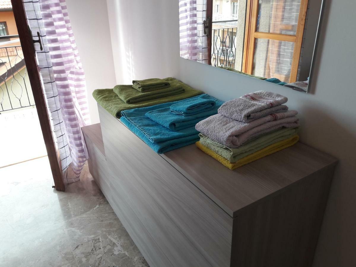 Apartment Aurora & Nicole Ideal Per Biker Con Terazza Vista Mare Parcheggio E Wi-Fi Gratuiti Pietra Ligure Buitenkant foto