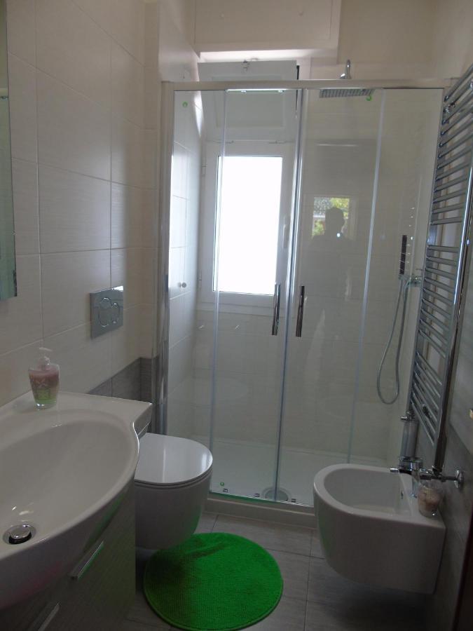 Apartment Aurora & Nicole Ideal Per Biker Con Terazza Vista Mare Parcheggio E Wi-Fi Gratuiti Pietra Ligure Buitenkant foto